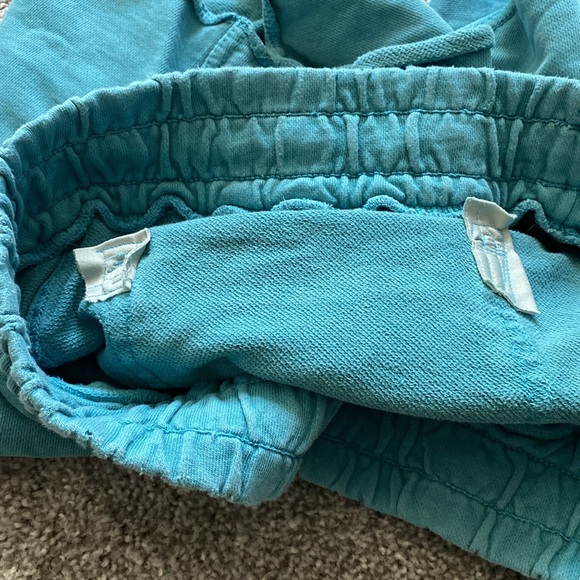 3 YLA Shorts - Picture 9 of 9